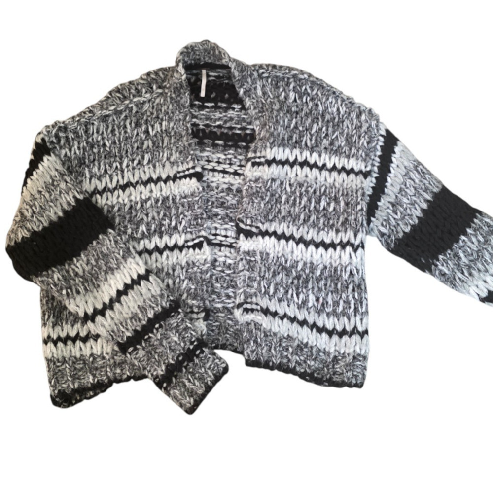 Free People Wanderer Cardigan XS Black White Chunky Knit Wool Sweater Oversized - Picture 4 of 10